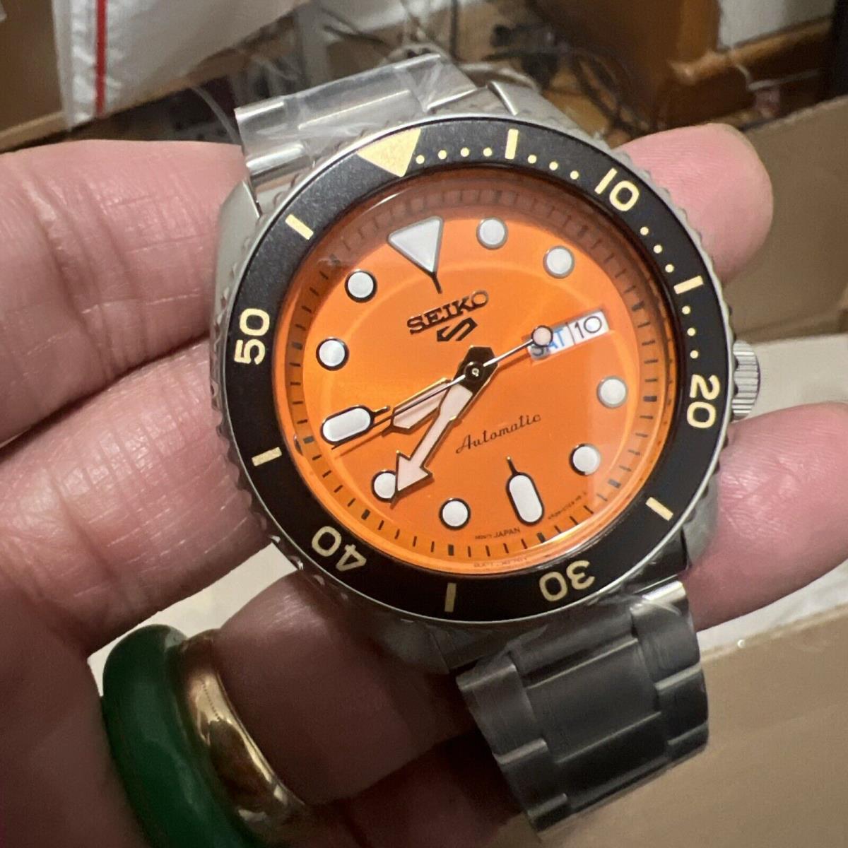 Seiko 5 Sports Automatic Orange Dial Men`s Watch SRPD59K1 Bns Excellent - Dial: Orange, Band: Silver, Bezel: Black