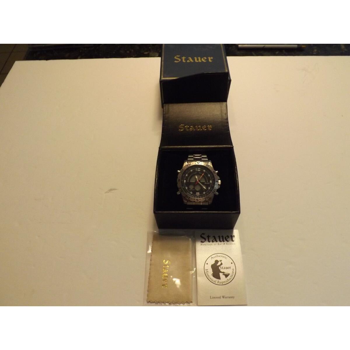 Croton Nra Quartz Watch Men`s Stainless Steel Back Water Rstn