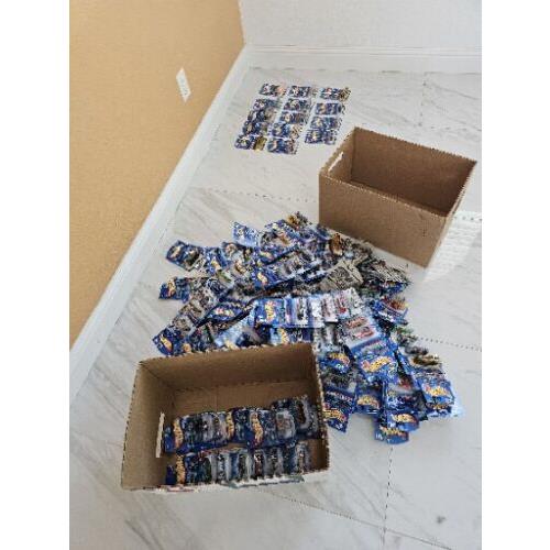210 Individual Hot Wheels From Early 2000s In Pack Collection Look