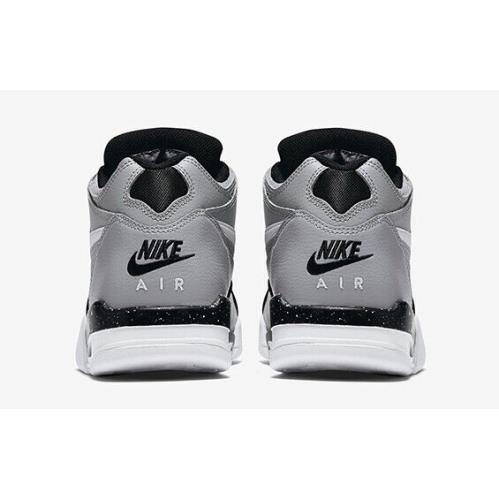 Nike shoes  - Wolf Gray & White 3