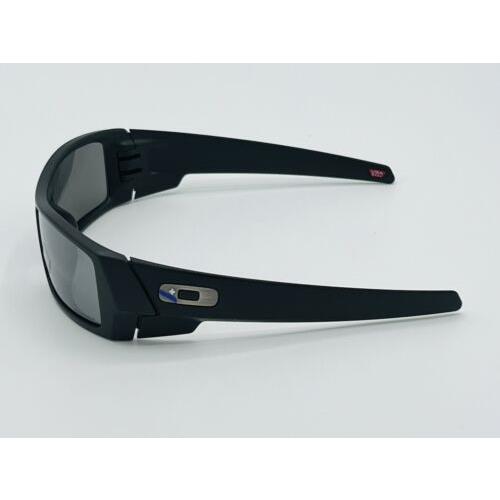 Oakley sunglasses Gascan - Frame: Matte Black, Lens: Black 2