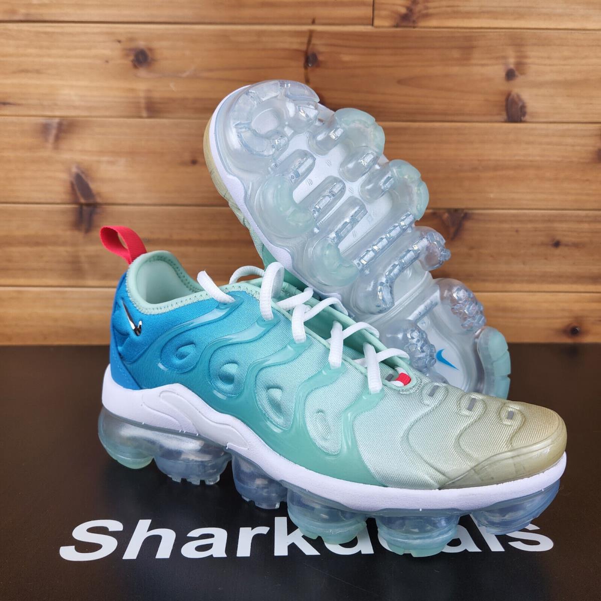 Nike vapormax mint green hotsell