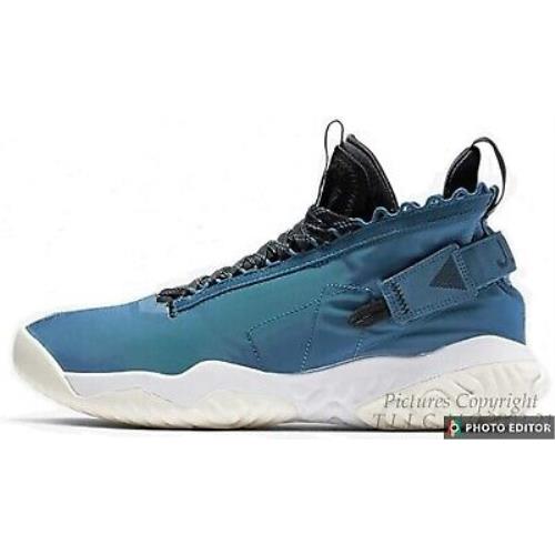 Nike shoes  - GREEN ABYSS-LOOKS BLUE 1