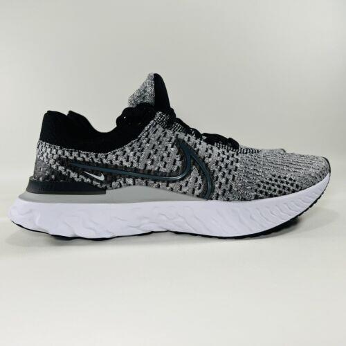 Nike shoes  - Black / Grey Fog / White / Dark Smoke Grey 4