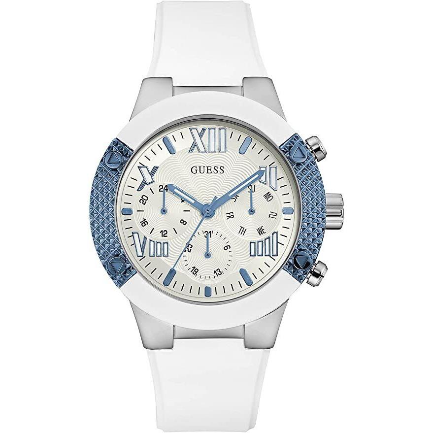 Guess Women`s U0772L3 Sporty Silver-tone Stainless Steel Multi-function Watch