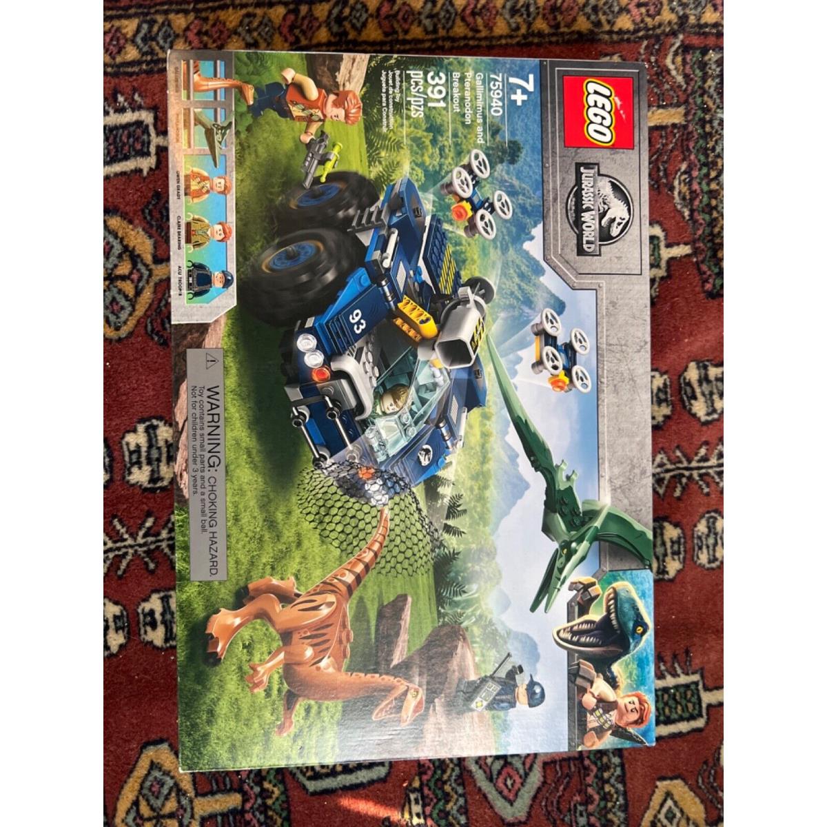 Lego Jurassic World 75940 - Gallimimus and Pteranodon Breakout Gift