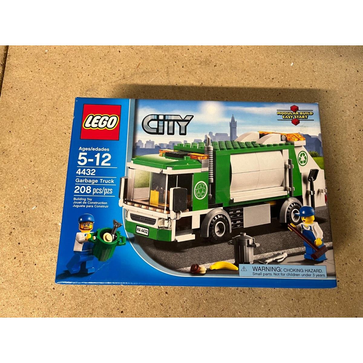 Lego 4432 City Garbage Truck Box Retired 2012 Set