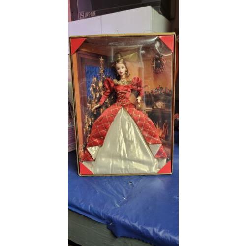 Holiday Treasures 1999 Barbie - Collector`s Club Exclusive Nrfb 24669