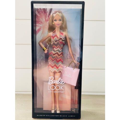 The Barbie Look City Shopper Collector Black Label Mattel 2012