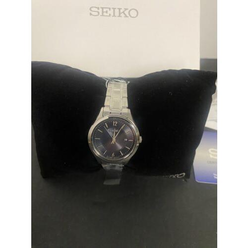 Seiko watch Essentials - Blue Dial 3