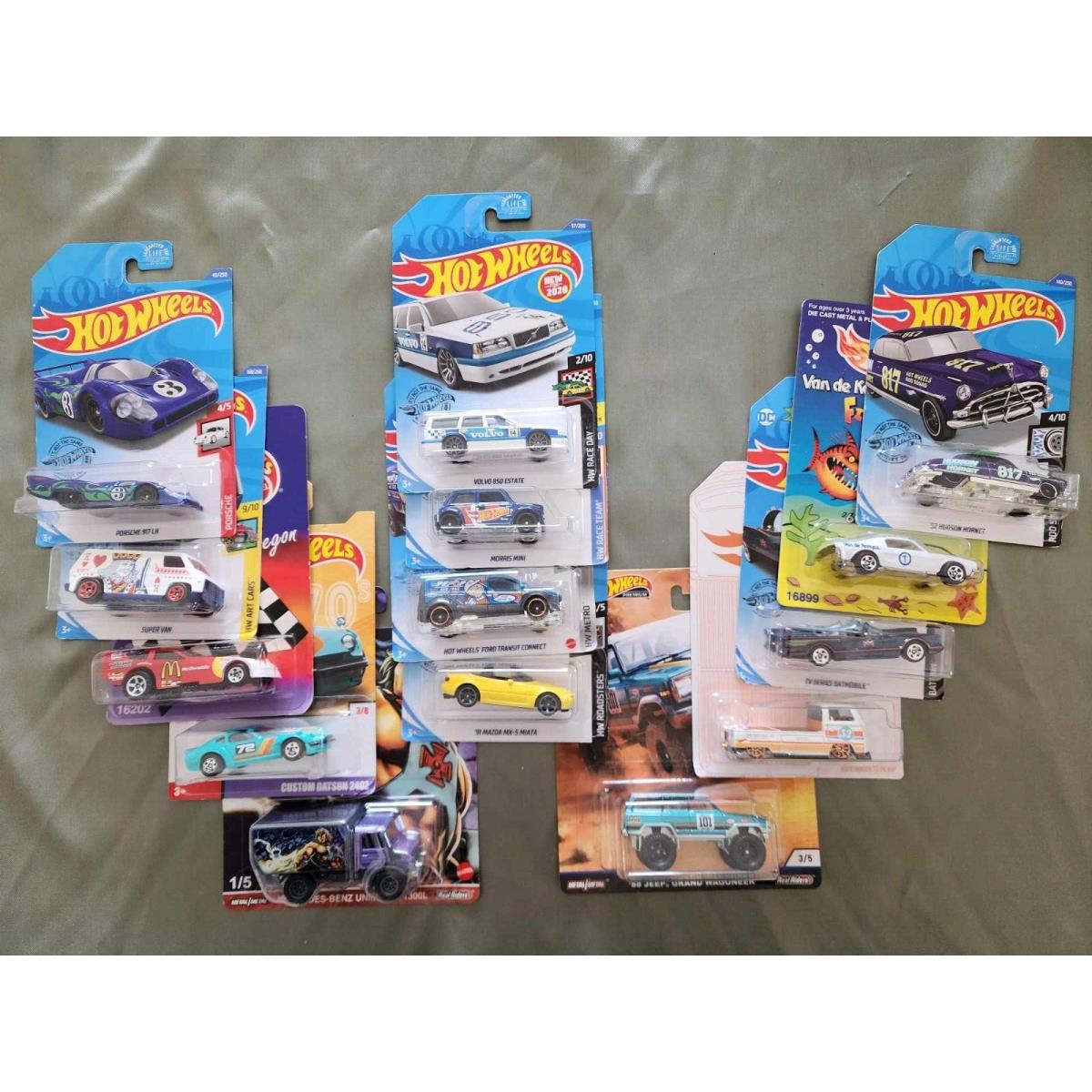 Hot Wheels Collectables: Set of 14