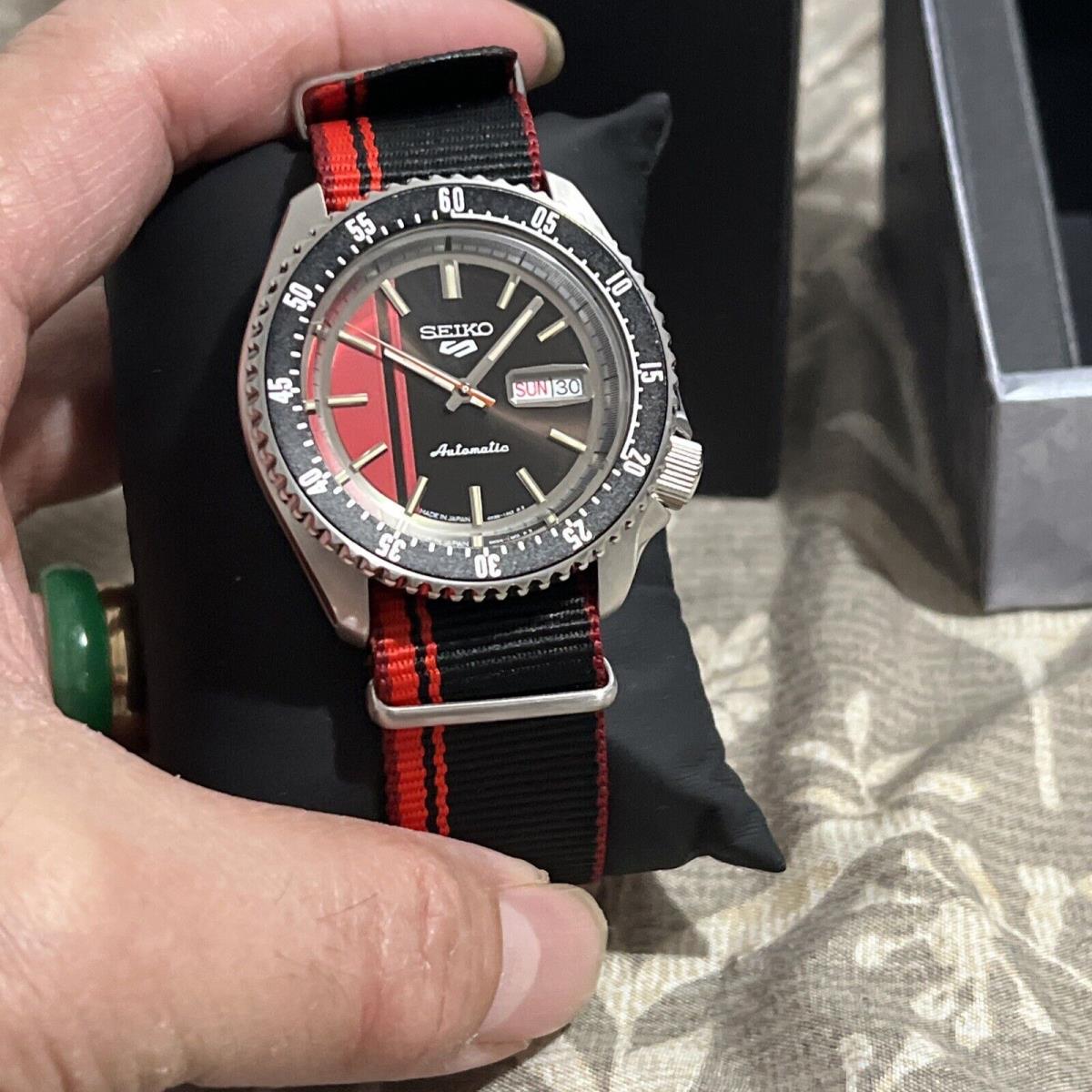 Seiko 5 Sports Special Edition Skx Style Red Black Automatic SRPK71