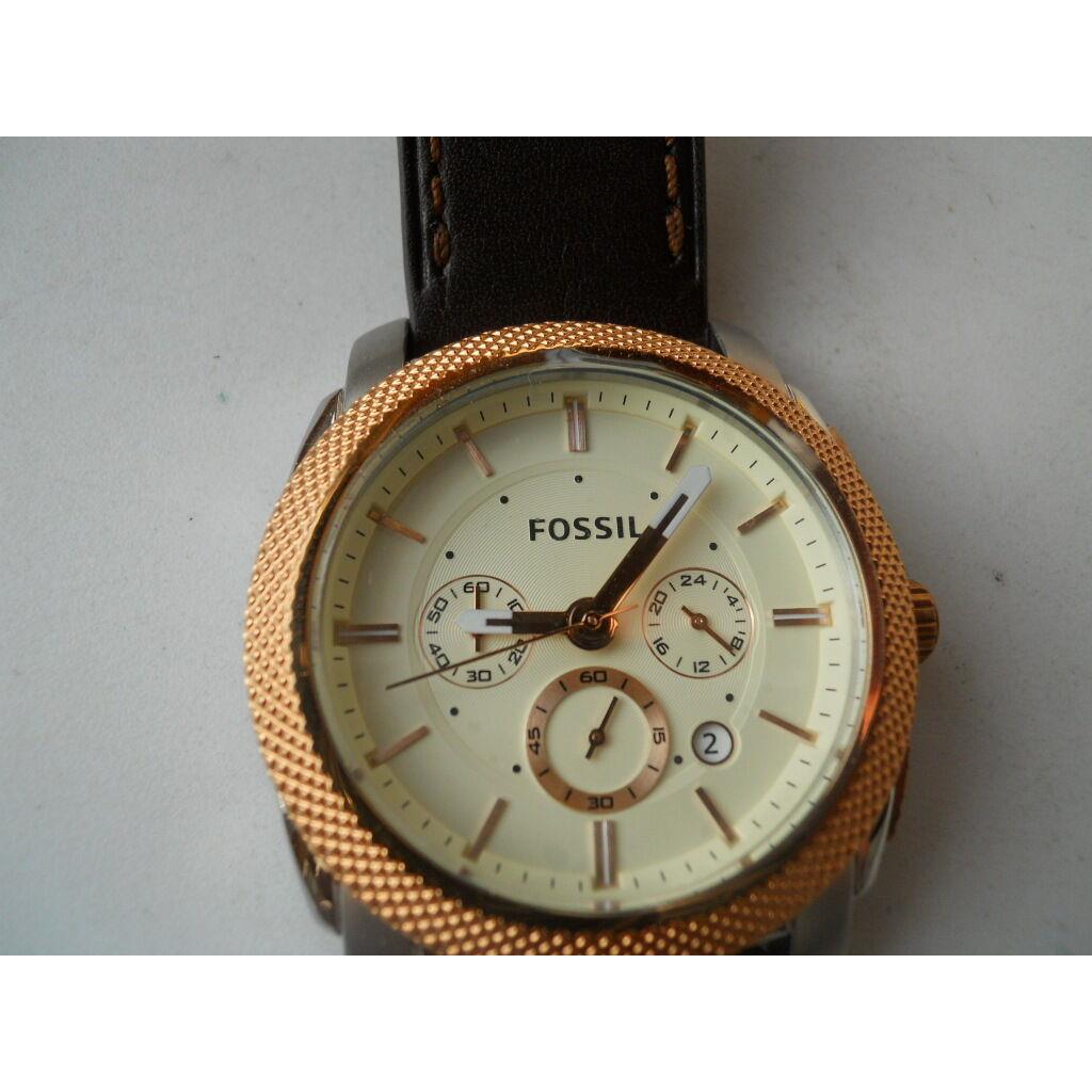 Fossil Mens Chronograph Leather Band Analog Quartz Battery watch.Fs-5040