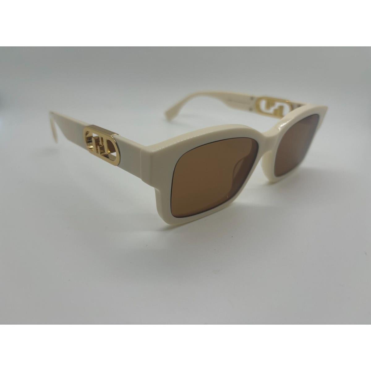 Fendi 40050I 25J White Ivory Sunglasses 53-18-145mm Comes w/ Full Set