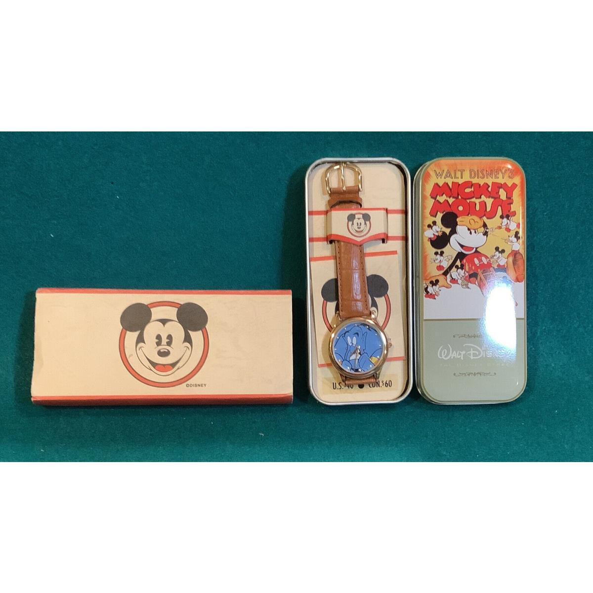 Disney`s Aladdin Genie Fossil Watch with Tin Case