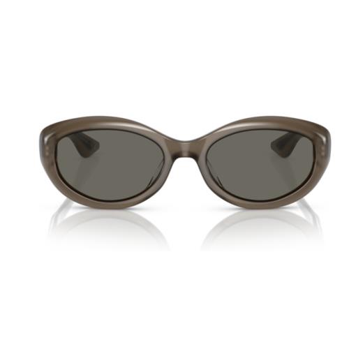 Oliver People 0OV5513SU - 1969c 1473R5 Taupe Grey Square Women`s Sunglasses