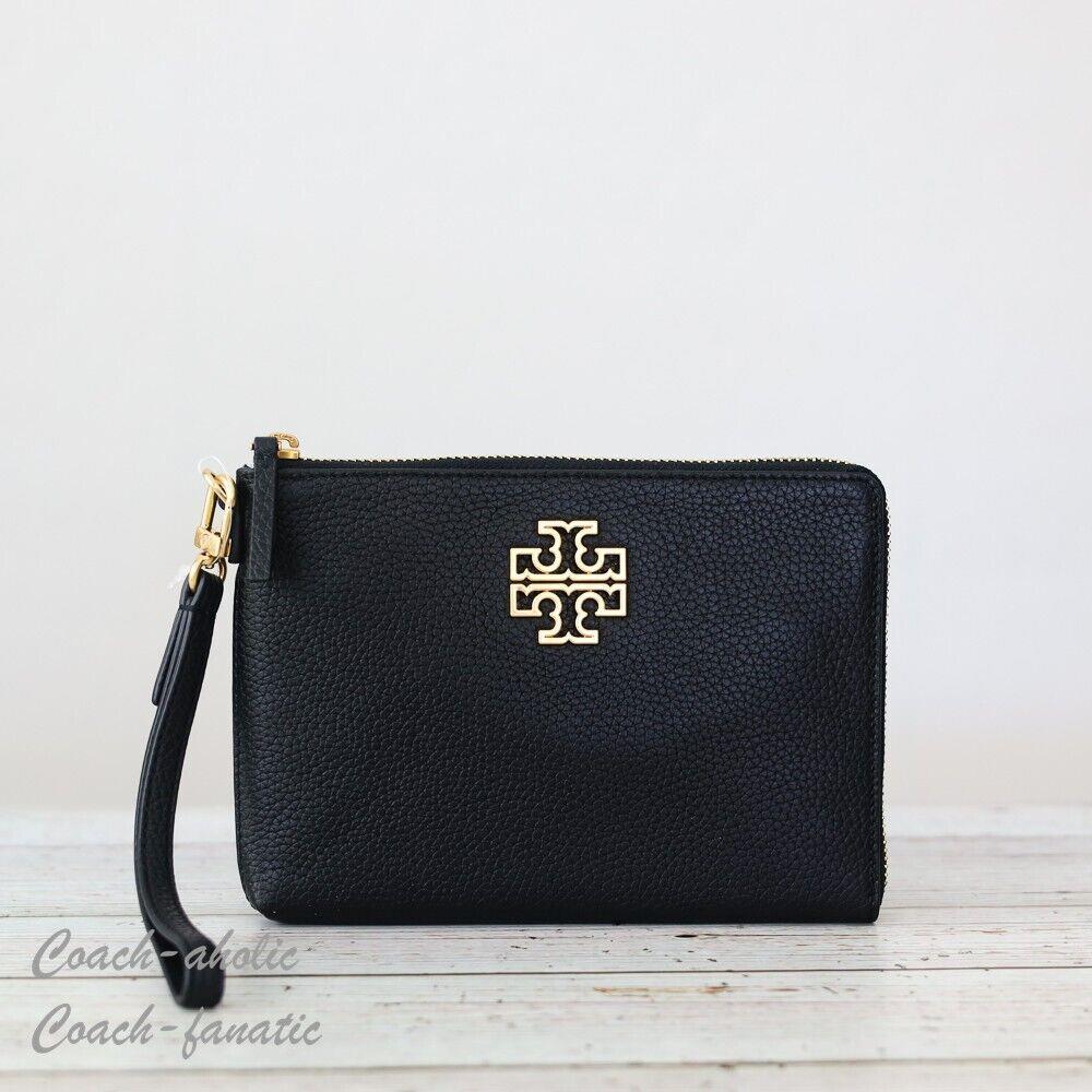 Tory Burch Britten Large Zip Pouch Leather Wristlet in Black