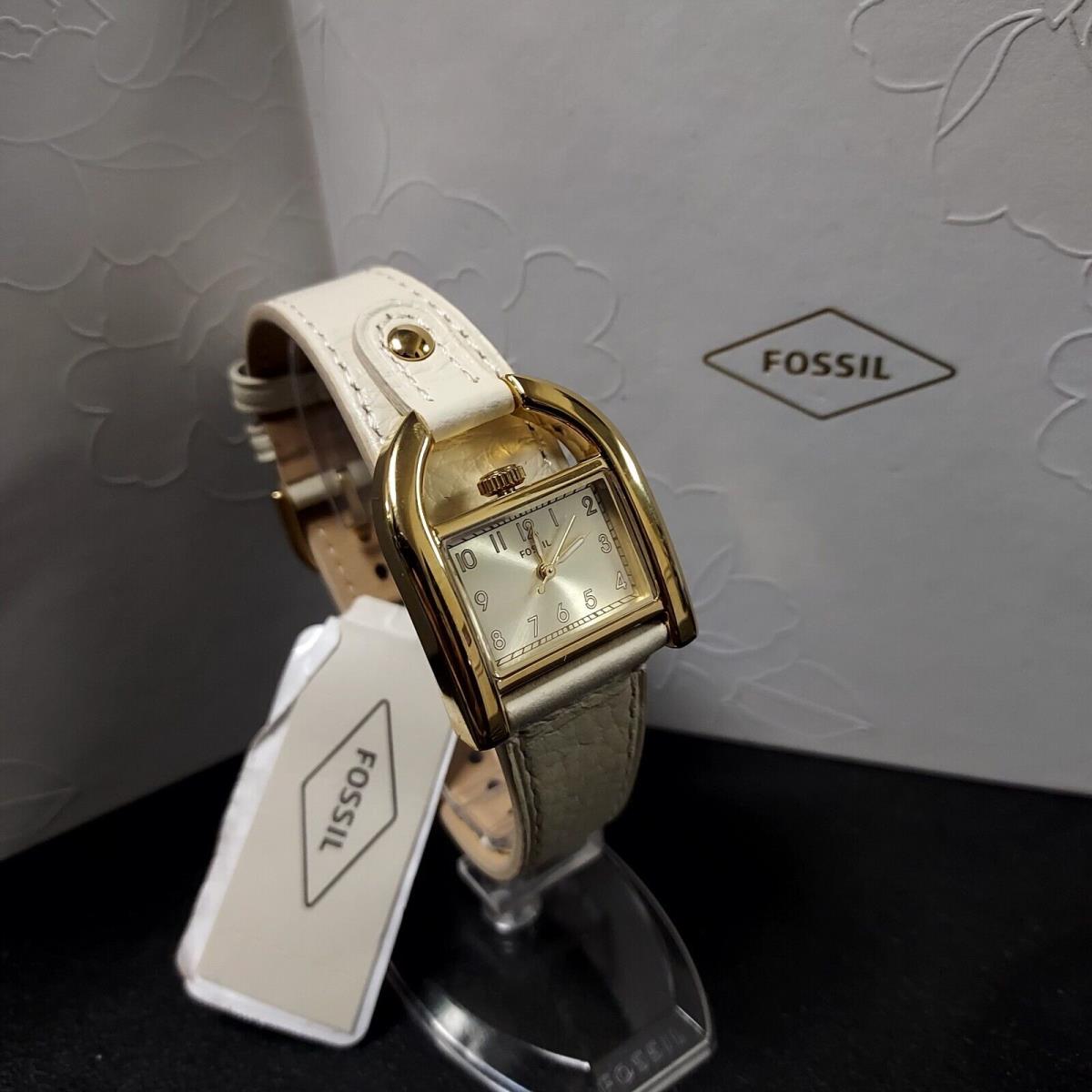 Fossil Women`s Harwell Analog Cream Leather Strap Watch es5280