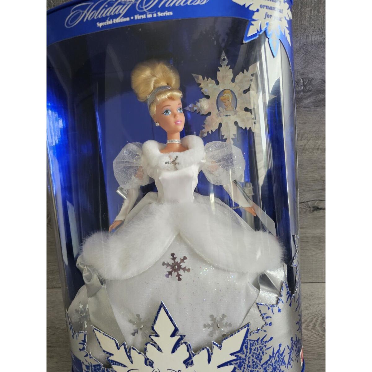 Holiday Princess Cinderella Barbie Special Edition 1996 Nrfb Mattel 16090