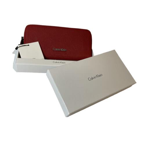 Calvin Klein Women`s Wallet Zip Around Fire/ Red Clutch Wallet