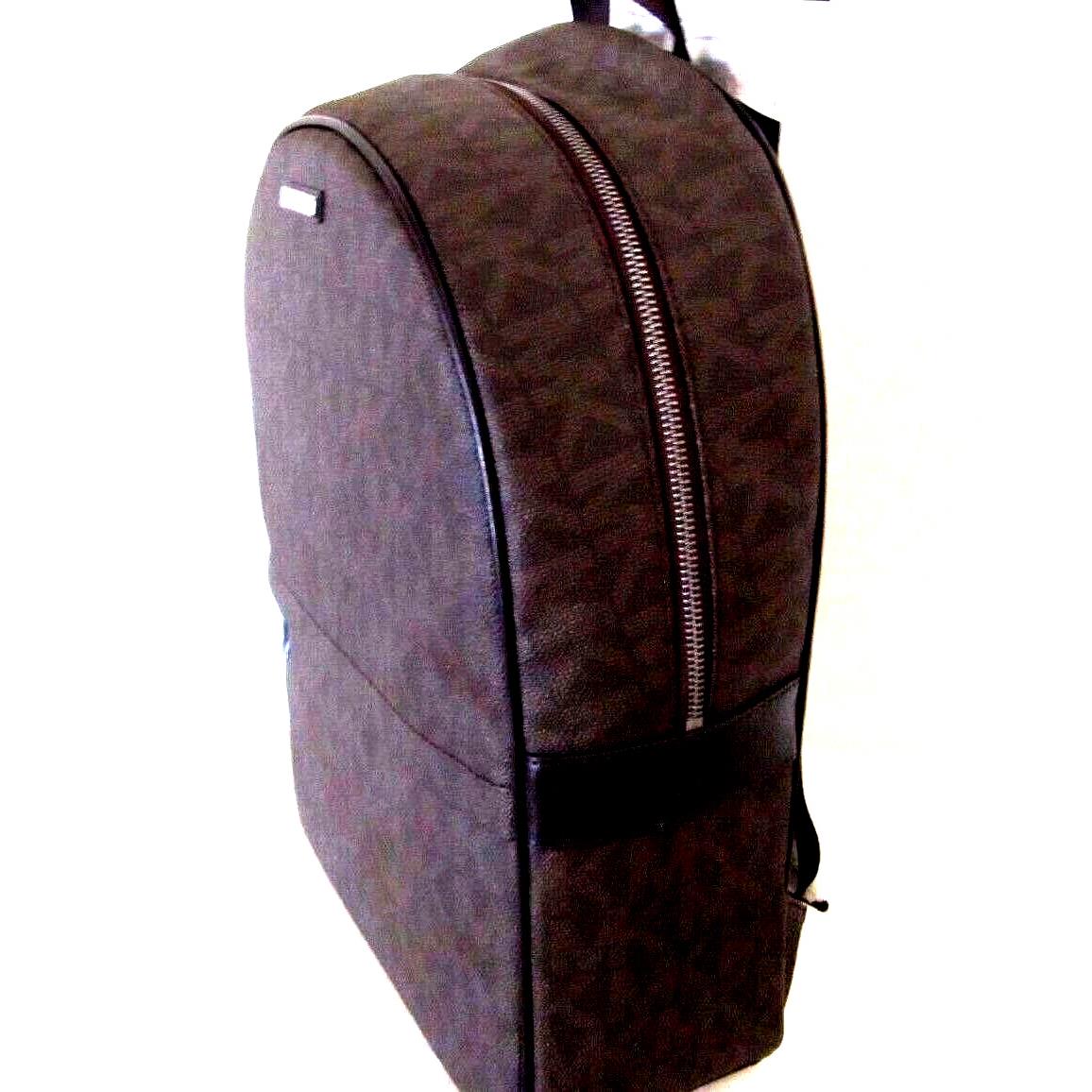 Michael Kors Jet Set Men`s Large Brown Signature Backpack