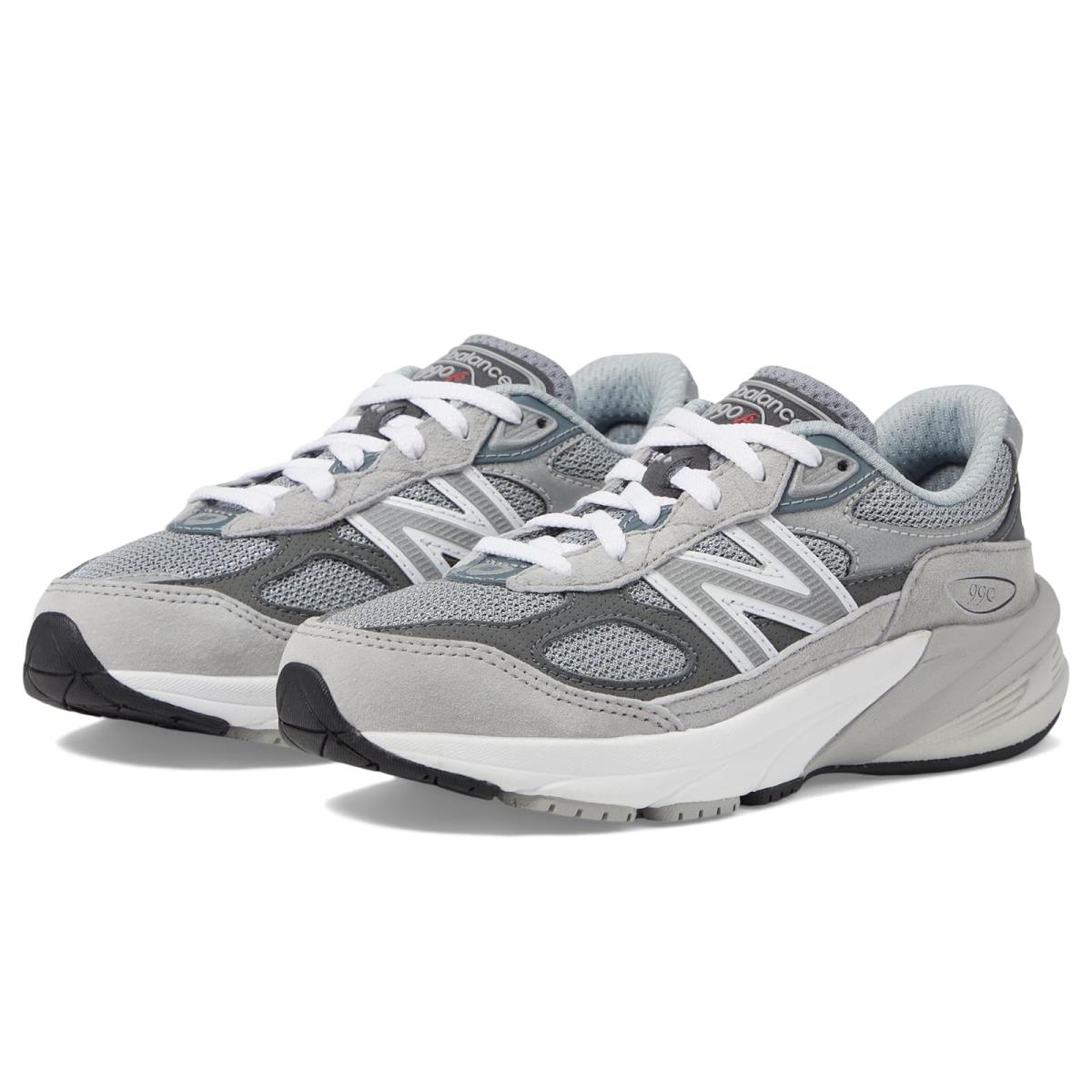 Boy`s Sneakers Athletic Shoes New Balance Kids 990v6 Little Kid Grey/Silver