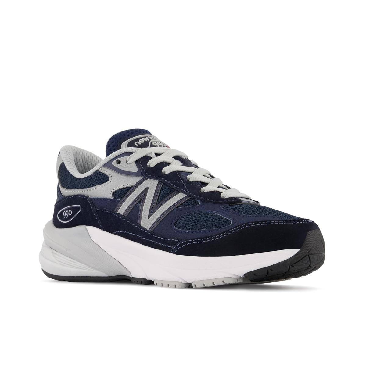 Boy`s Sneakers Athletic Shoes New Balance Kids 990v6 Little Kid Navy/Silver