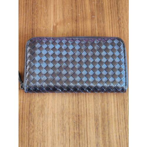 Bottega Veneta Intrecciato Women`s Gray Leather Continental Wallet