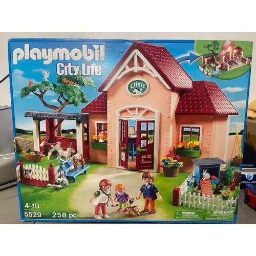 Playmobil City Life Vet Clinic 5529 Animal House Horse Stables