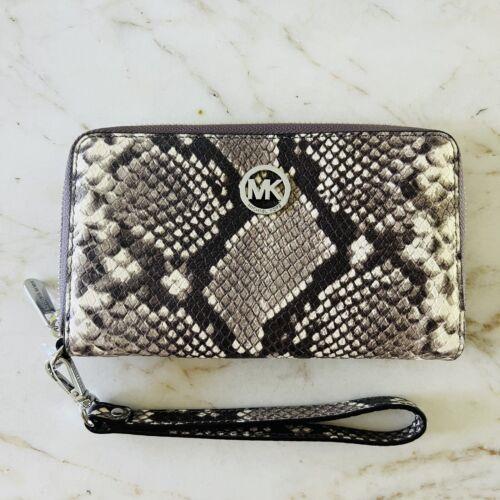 Michael Kors Fulton Animal Print Leather Flat MF Phone Case Zip Wallet Wristlet