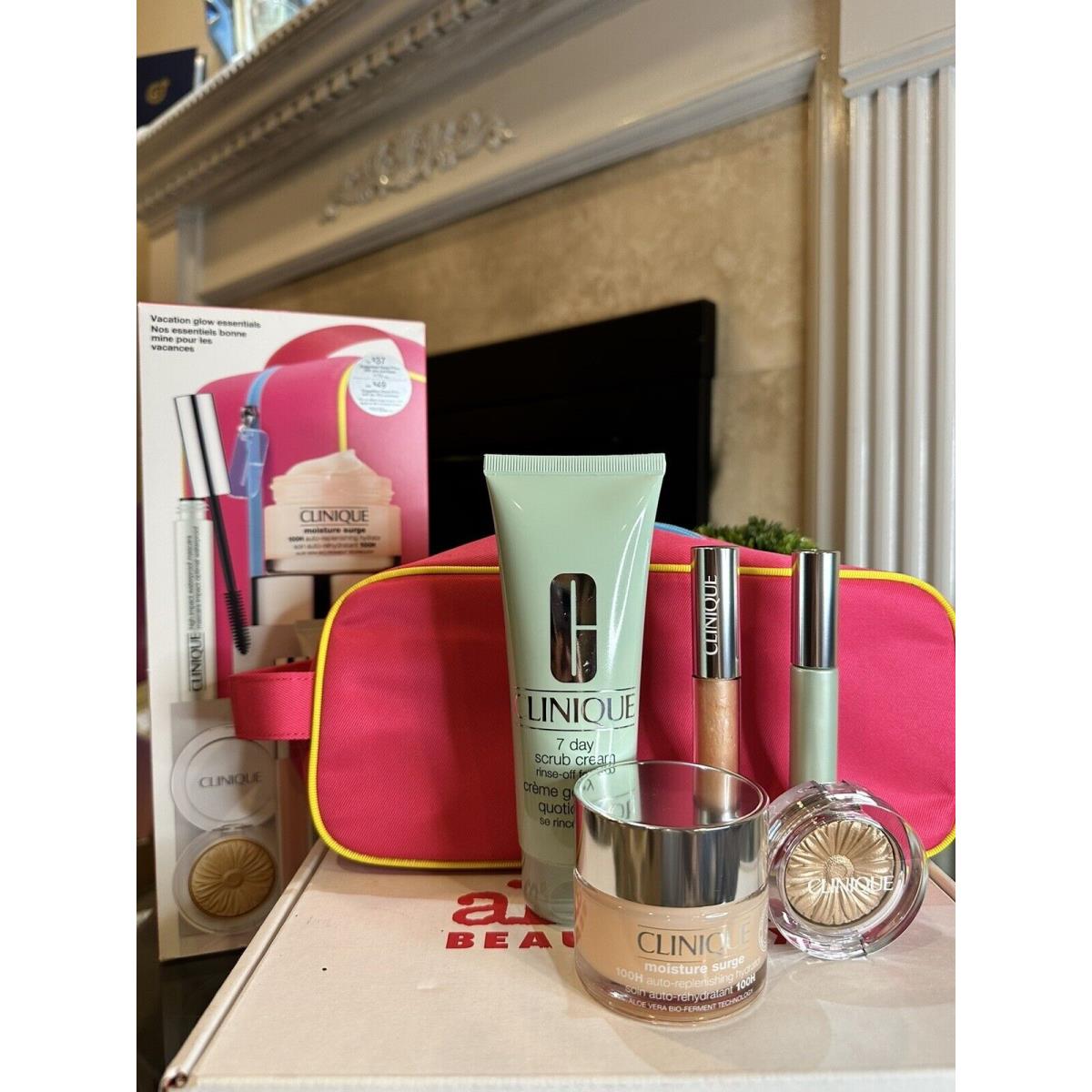 Clinique Vacation Glow Essentials Gift Set Includes Makeup Bag