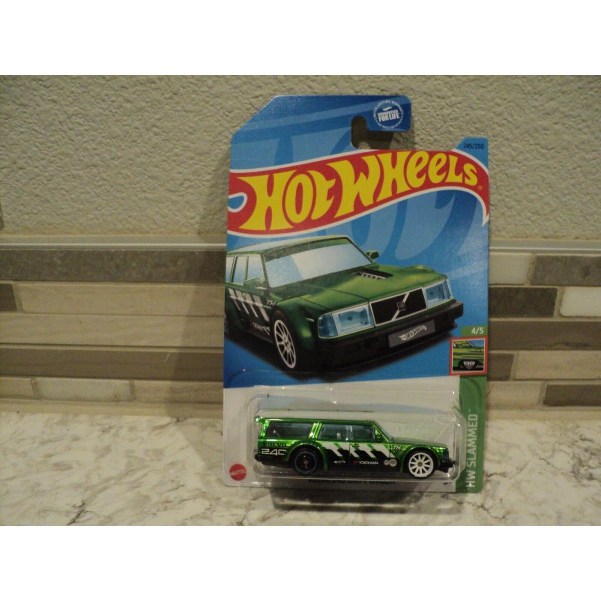 2023 Hot Wheels Slammed Volvo 240 Drift Wagen Super Treasure Hunt