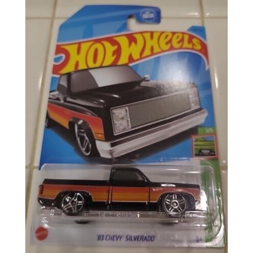 Hot Wheels toy Silverado - Silver