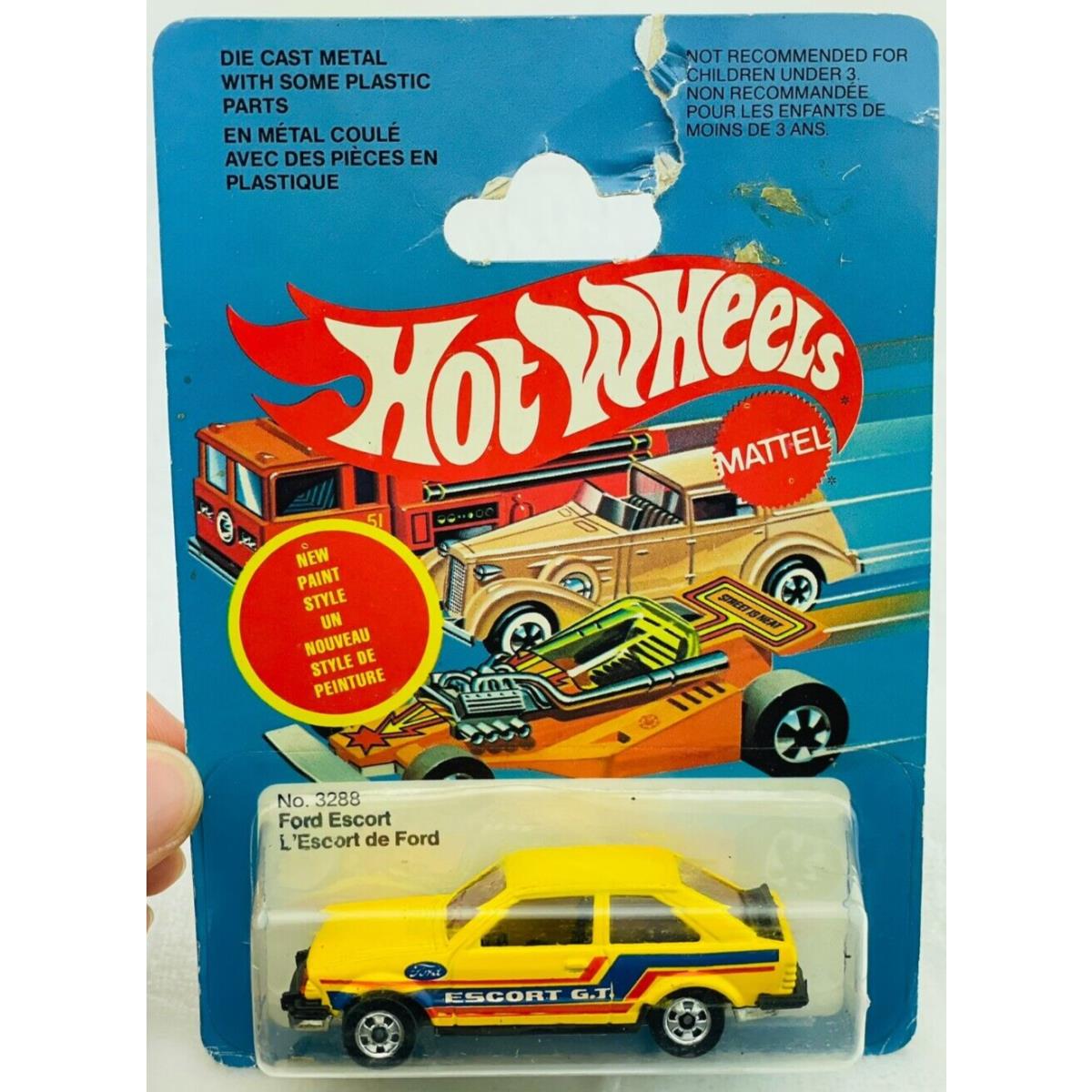 Hot Wheels Blackwall Ford Escort Yellow 3288 in Canadian French Blisterpack