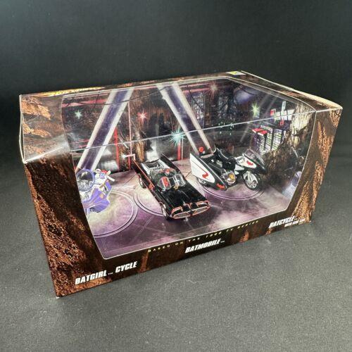 2008 Hot Wheels Comiccon Batman Batgirl Cycle Batmobile Batcycle Sidecar Mib