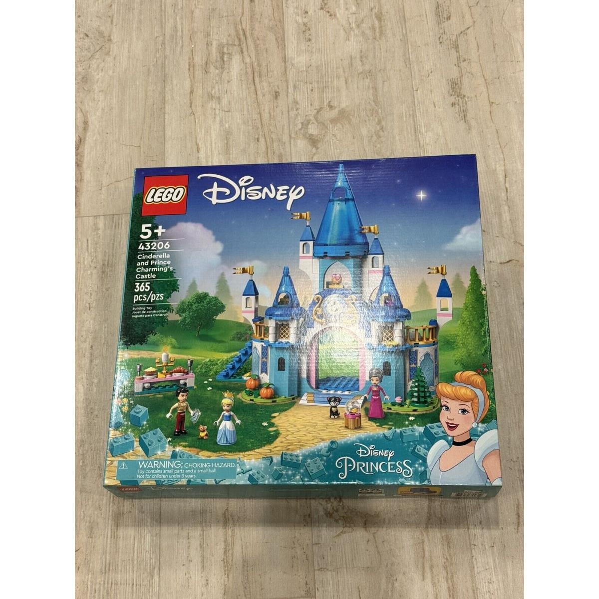 Lego 43206 Cinderella and Prince Charming`s Castle