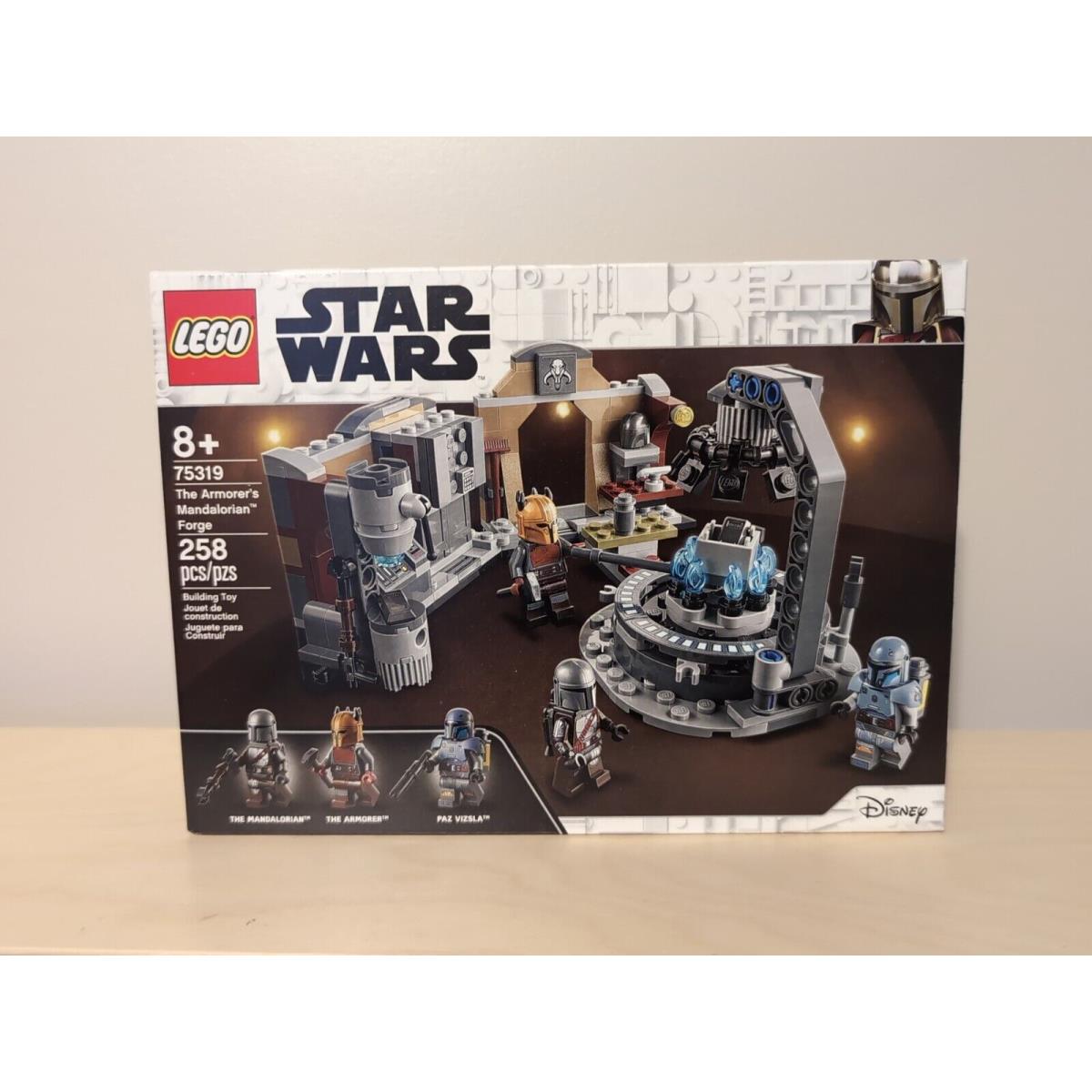 Lego Star Wars: The Armorer s Mandalorian Forge 75319