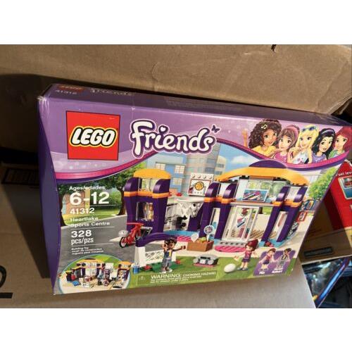 Lego Friends 41312 Heartlake Sports Centre Wear Box