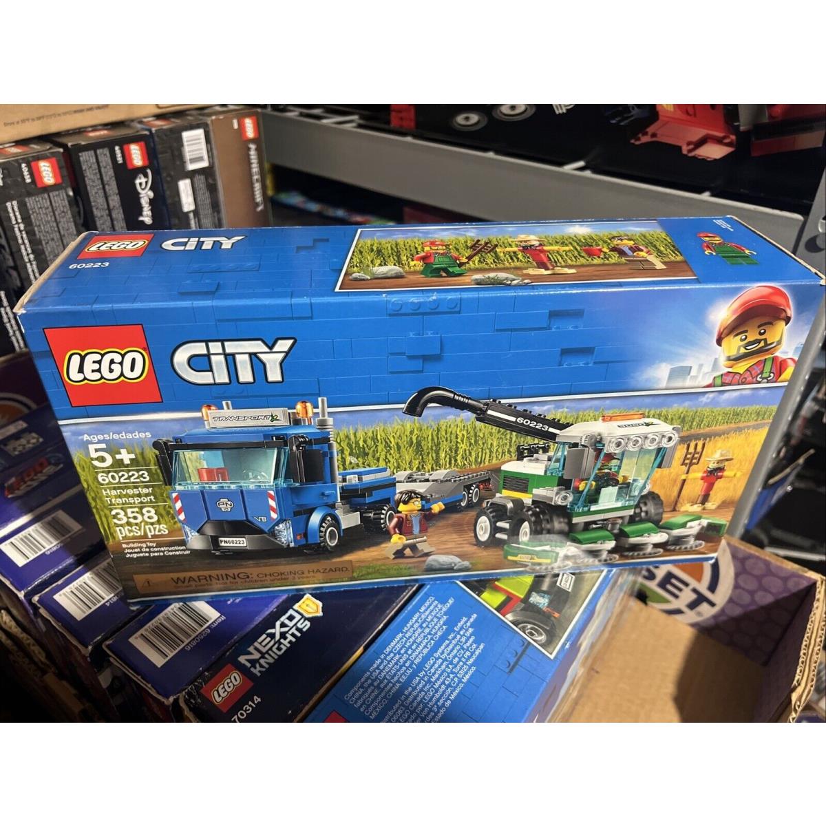 Lego City 60223 - Harvester Transport - Retired 2019 Wear Box