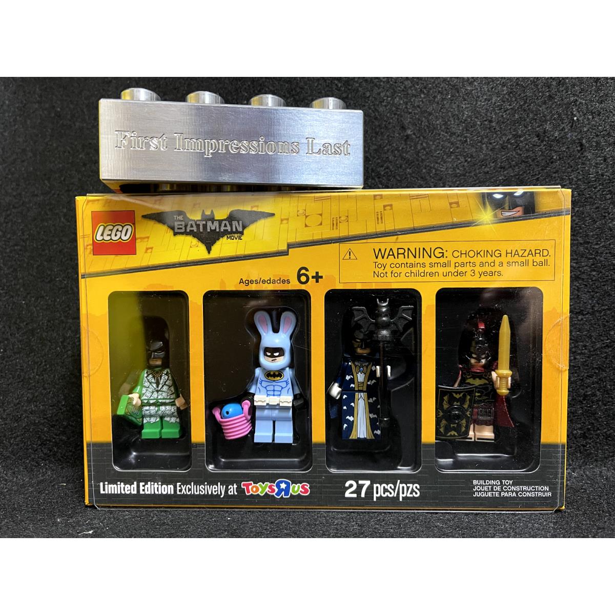 Lego 5004939 2017 The Batman Movie Toys R Us Limited Edition Minifigure Collecti