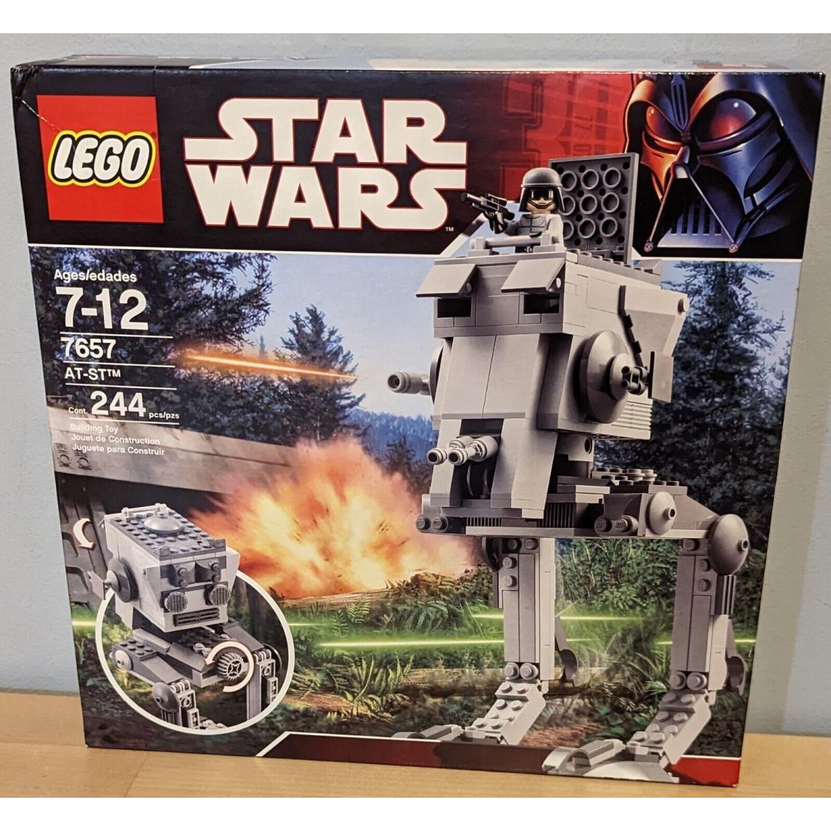 Damaged/new/sealed Lego 7657 Star Wars At-st 2007