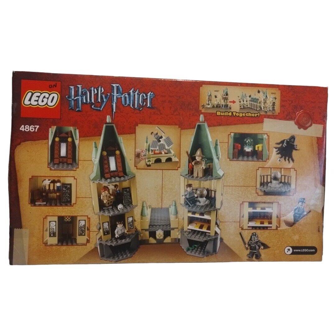Harry Potter Hogwarts Castle with 4867 Lego Set Retired