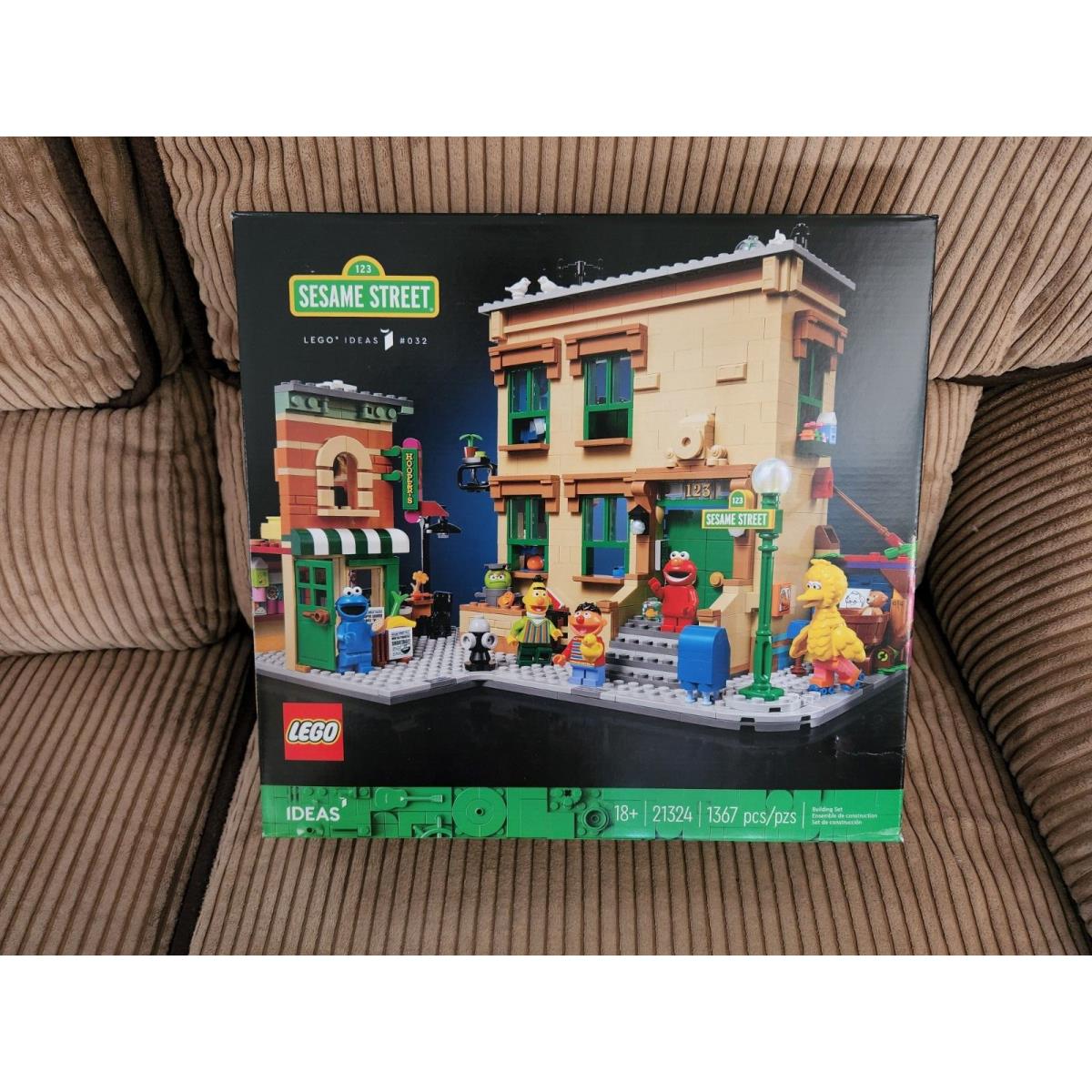 Light Wear Lego Ideas: 123 Sesame Street 21324