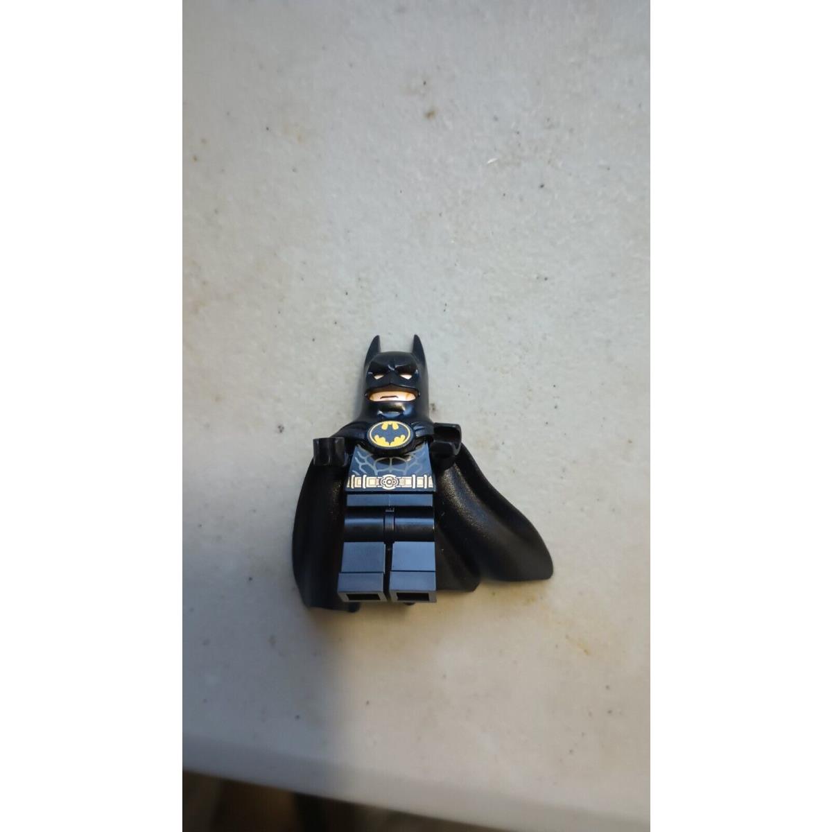 Lego 1989 Batwing Batman Minifigure