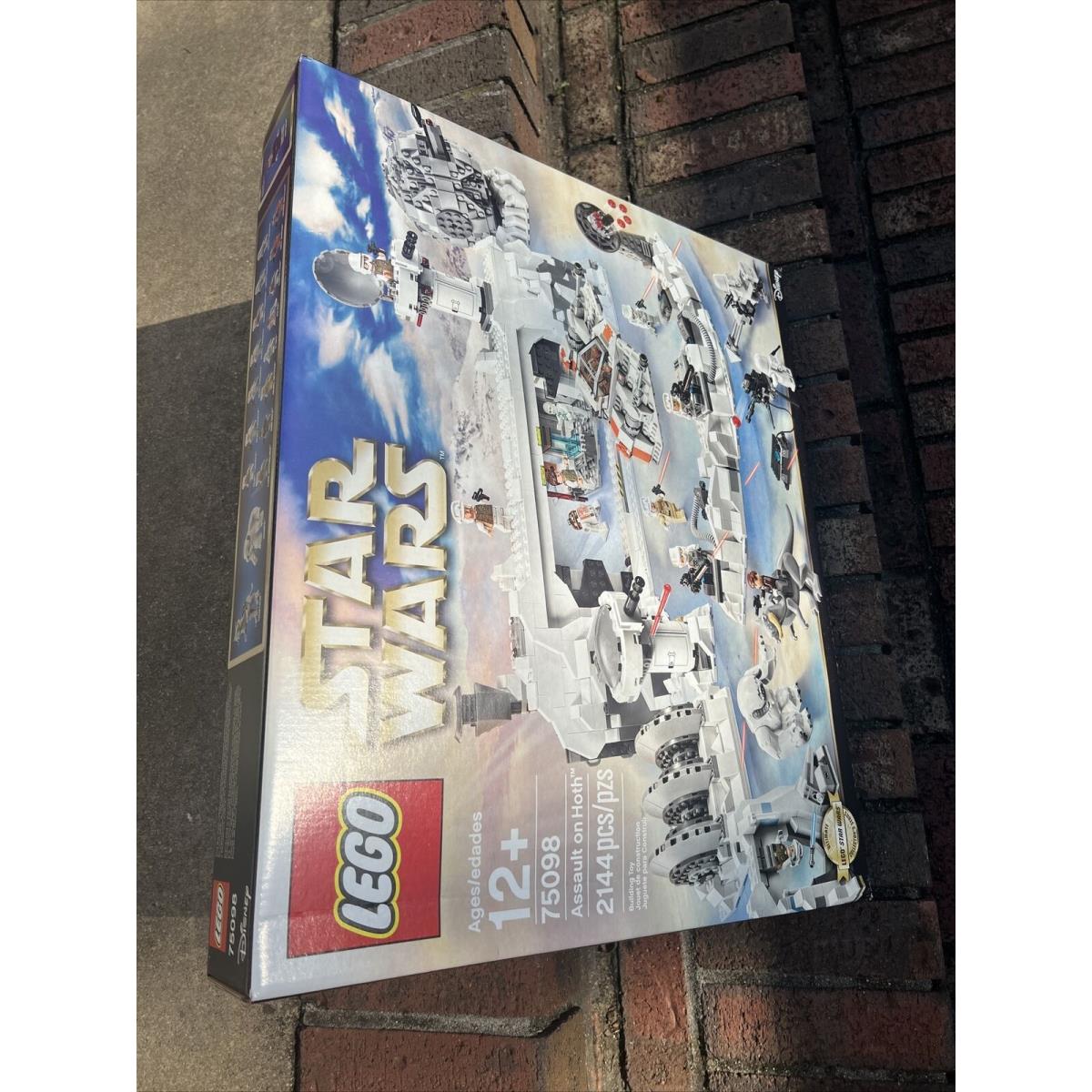 Lego Star Wars Assault on Hoth 75098 Dented Back Box