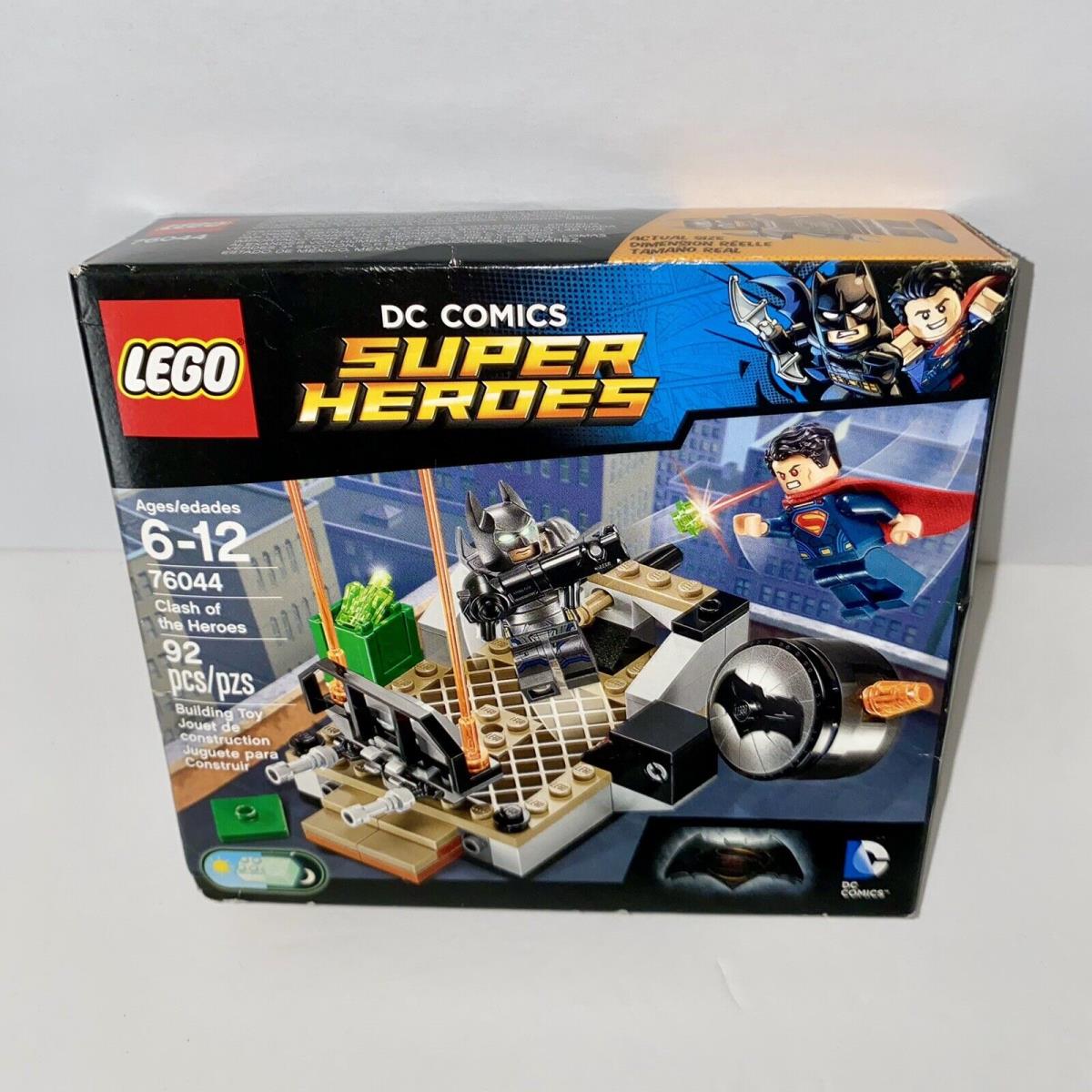 Lego DC Comics Super Heroes 76044 Clash of The Heroes Superman Batman Read