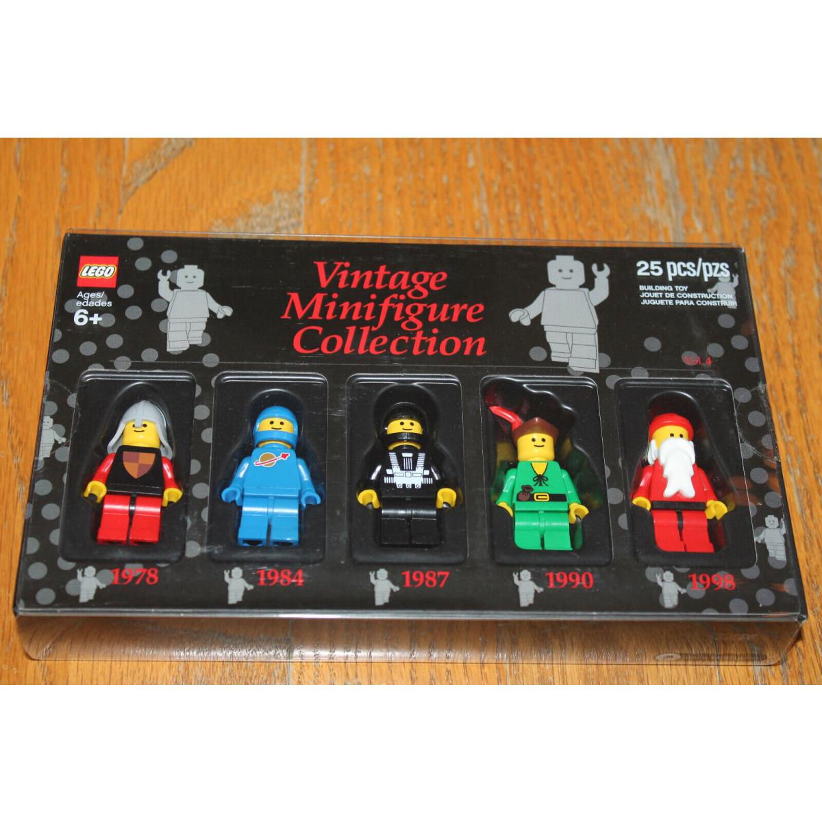 Lego 5000440 Holiday 5 pc Vintage Minifigure Set Astronaut Santa Knight Tru ed
