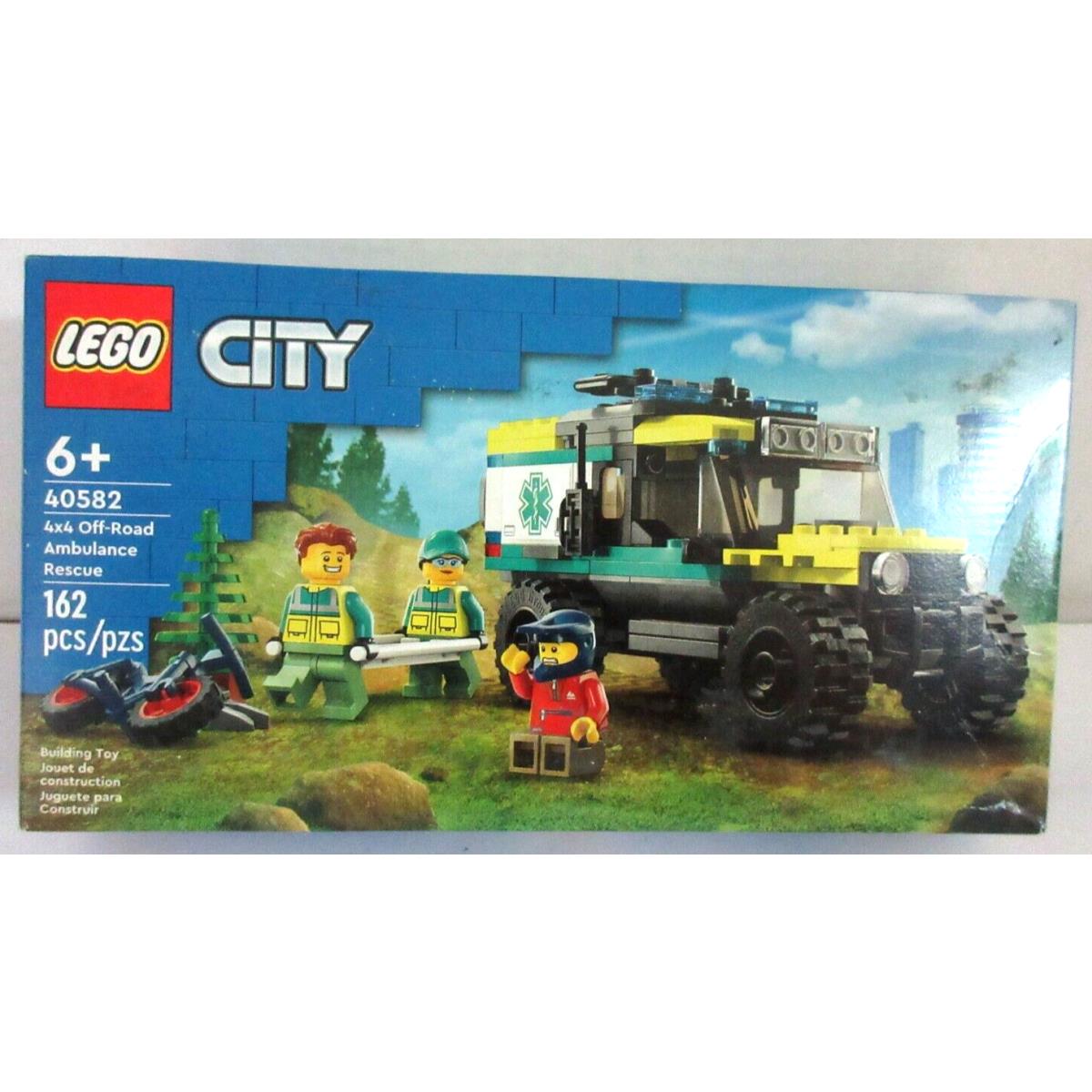 Lego City 40582 4 x 4 Off-road Ambulance Rescue Set