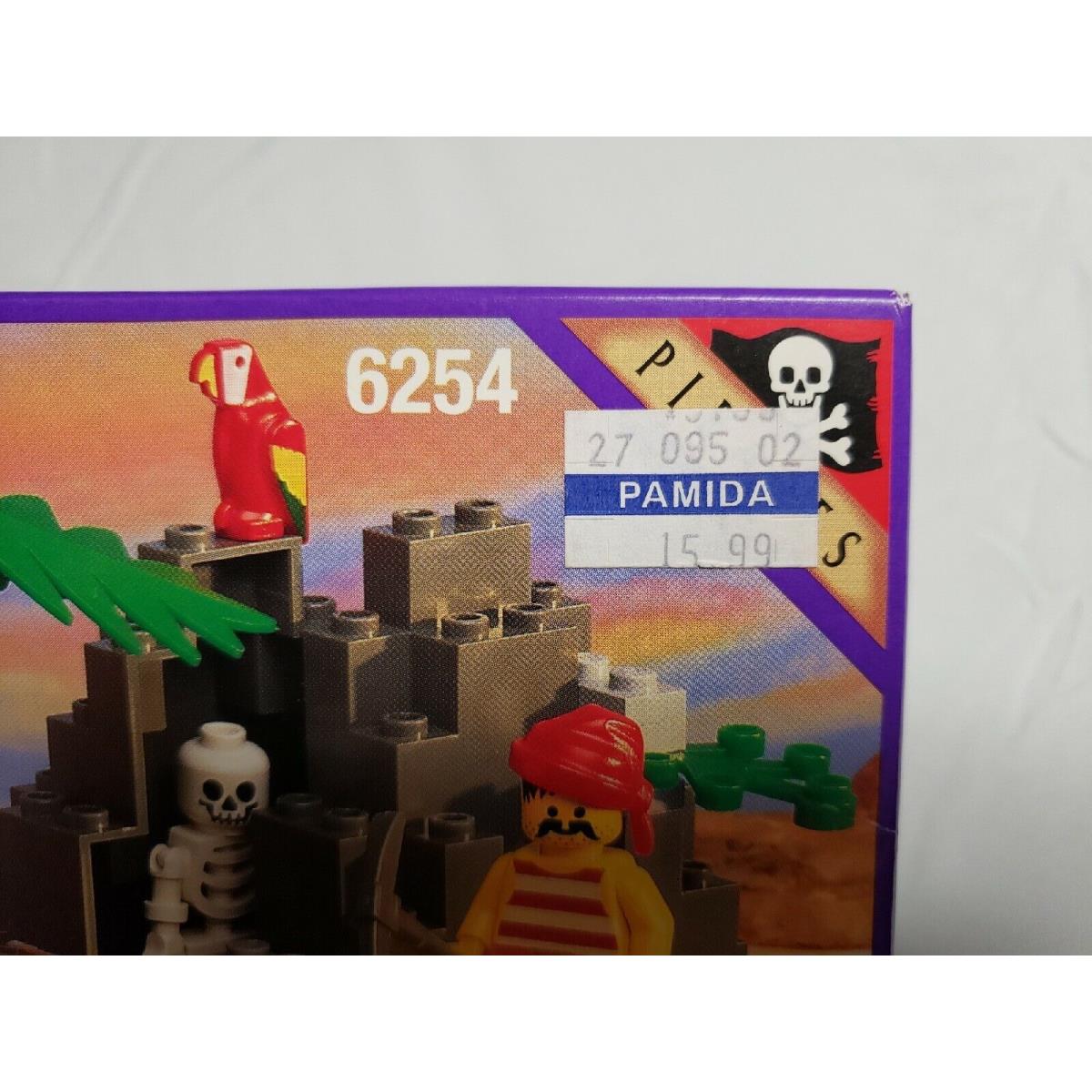 Lego System Rocky Reef Set 6254 1995 Pirates