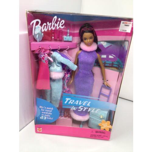 Mattel Travel in Style Barbie Doll with Outfits 55669 Vintage 2001